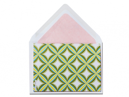 Aufklappbare Danksagungskarte mit rosa gefüttertem Briefumschlag.
