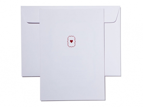 Herzliche Hochzeitseinladung mit Einlegekarte mit rot-weißem Muster.