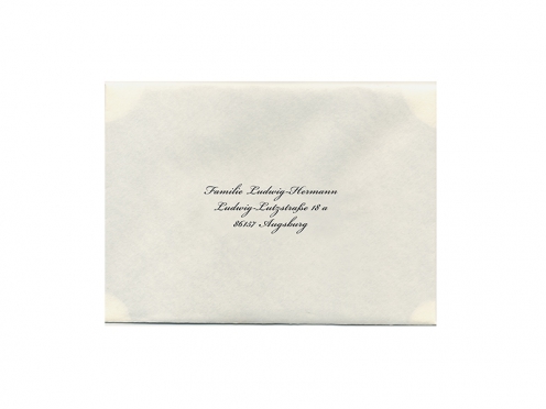 Briefumschlag bedruckt und personalisiert mit der Anschrift Ihrer Gäste.