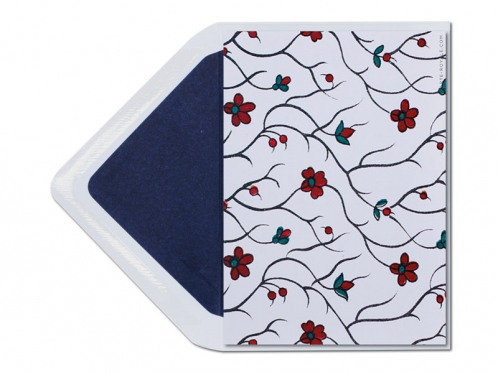 8-seitige Hochzeitseinladung mit Blumenmuster in rot, grün und blau. Inklusive Briefumschlag mit dunkelbauem Seidenpapier.
