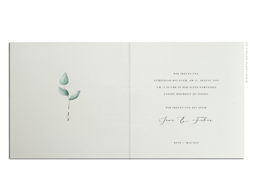 Büttenpapier Hochzeitseinladung mit Eukalyptus & Lavendel Kranz.