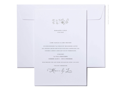 Einladungskarten mit silbernen Apfelblüten und und weißem GMUND Umschlag.