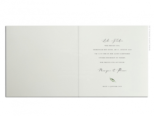 Hochzeitseinladung mit Olivenblatt in Aquarell, Gold geprägtes Herz, gedruckt auf feinem Büttenpapier.