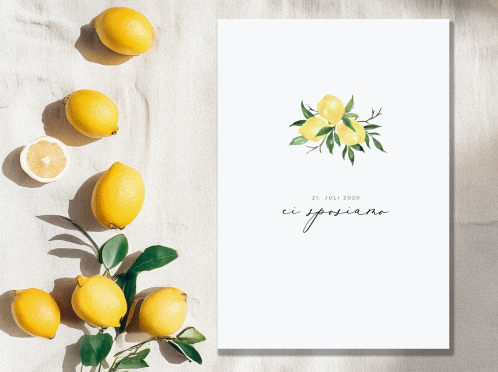 „Ci sposiamo – Wir heiraten!“ – Eine frische, sonnige Hochzeitseinladung mit Aquarell-Zitronen und moderner Kalligrafie, Briefumschlag feinstem weißen Seidenpapier.