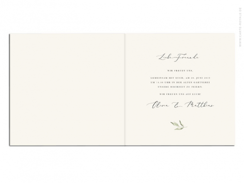 Hochzeitseinladungskarten im Greenery-Look mit Olivenzweig in sanften Grüntönen und schlichter Typografie mit Blindprägung – personalisier ab 20 Einladungen.