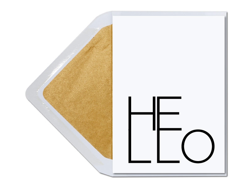 Hello - Typografische Grüße mit gold gefüttertem Briefumschlag.