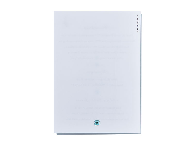 Programmheft im Format der Einladungskarte mit Blumenmuster.
